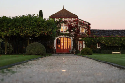 Château to Château-visit the best in Bordeaux with Clos Du Val day 5